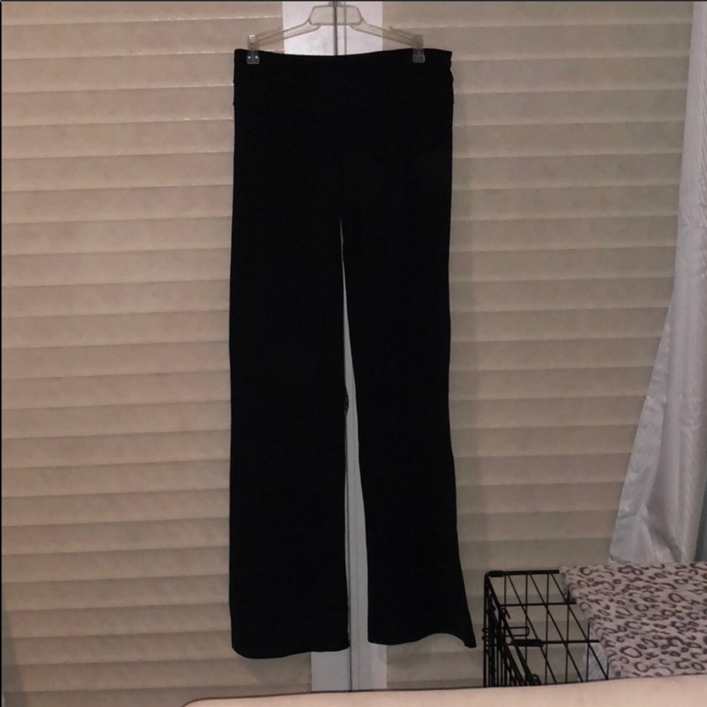 Lululemon black groove pants